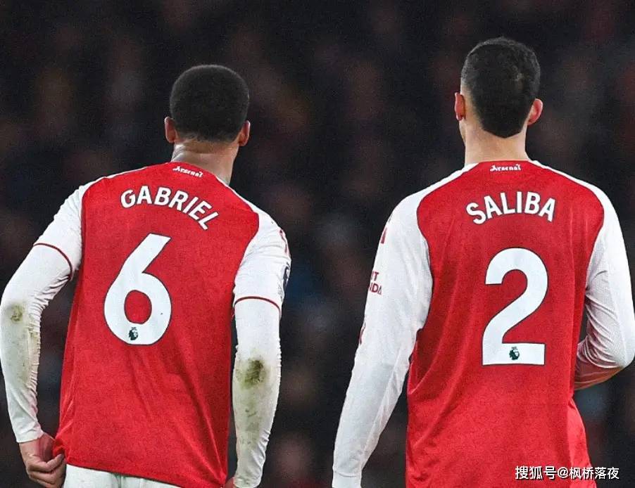六分领跑却遭嘘声?阿森纳的冠军焦虑正在杀死美丽足球?